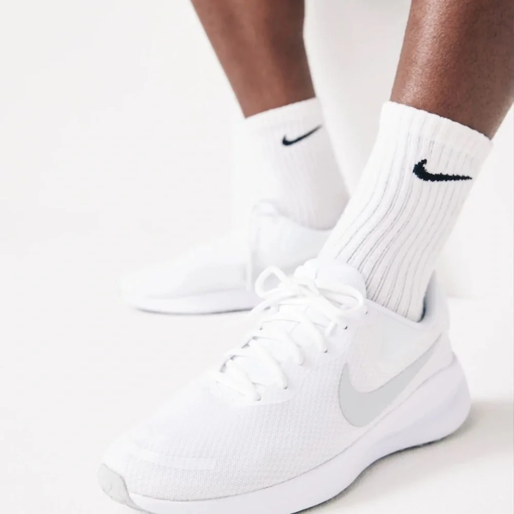 Brand New Nike Revolution 7 “White” Men's Running Shoes - Picture 10 of 12